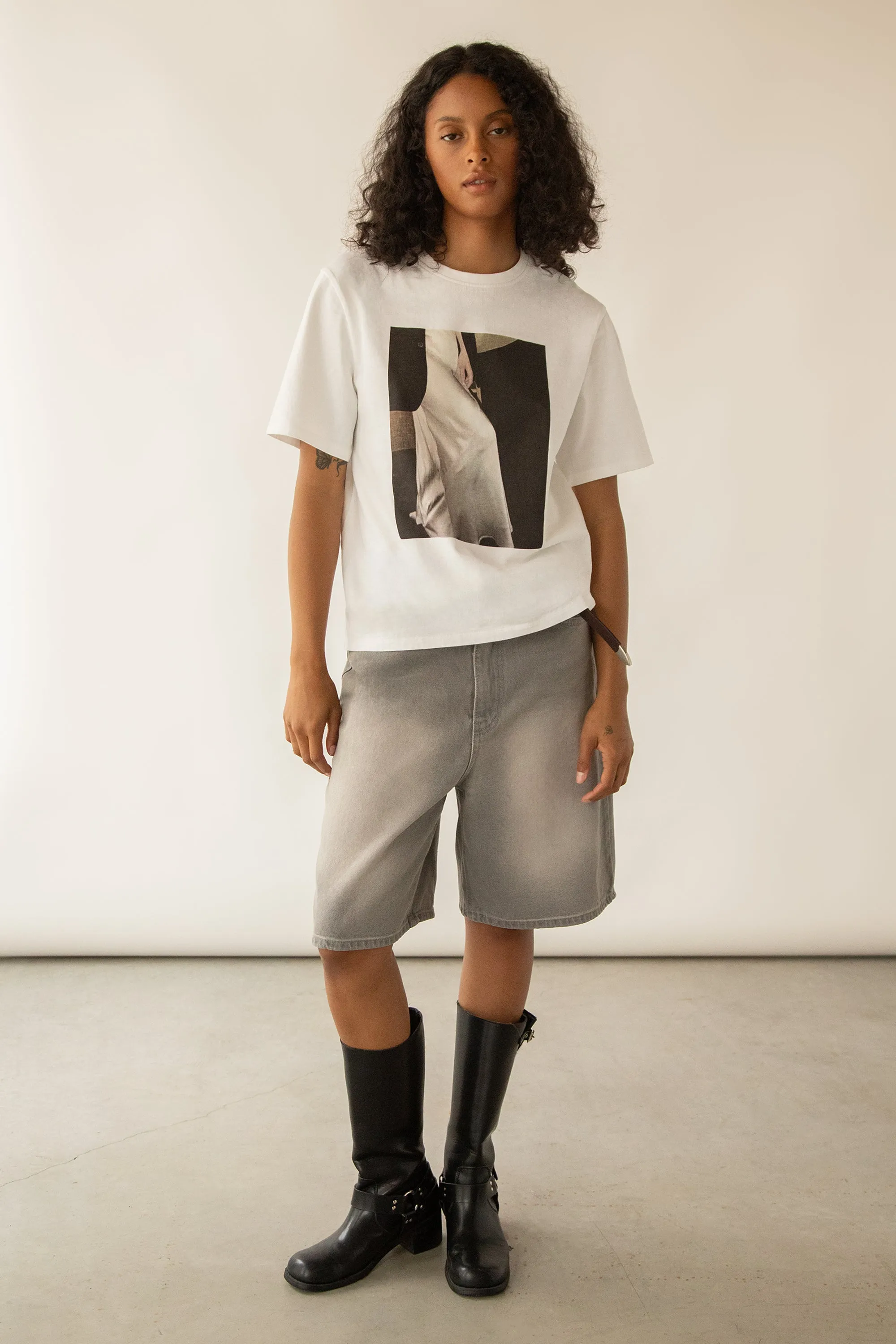 GRAPHIC PRINT T-SHIRT