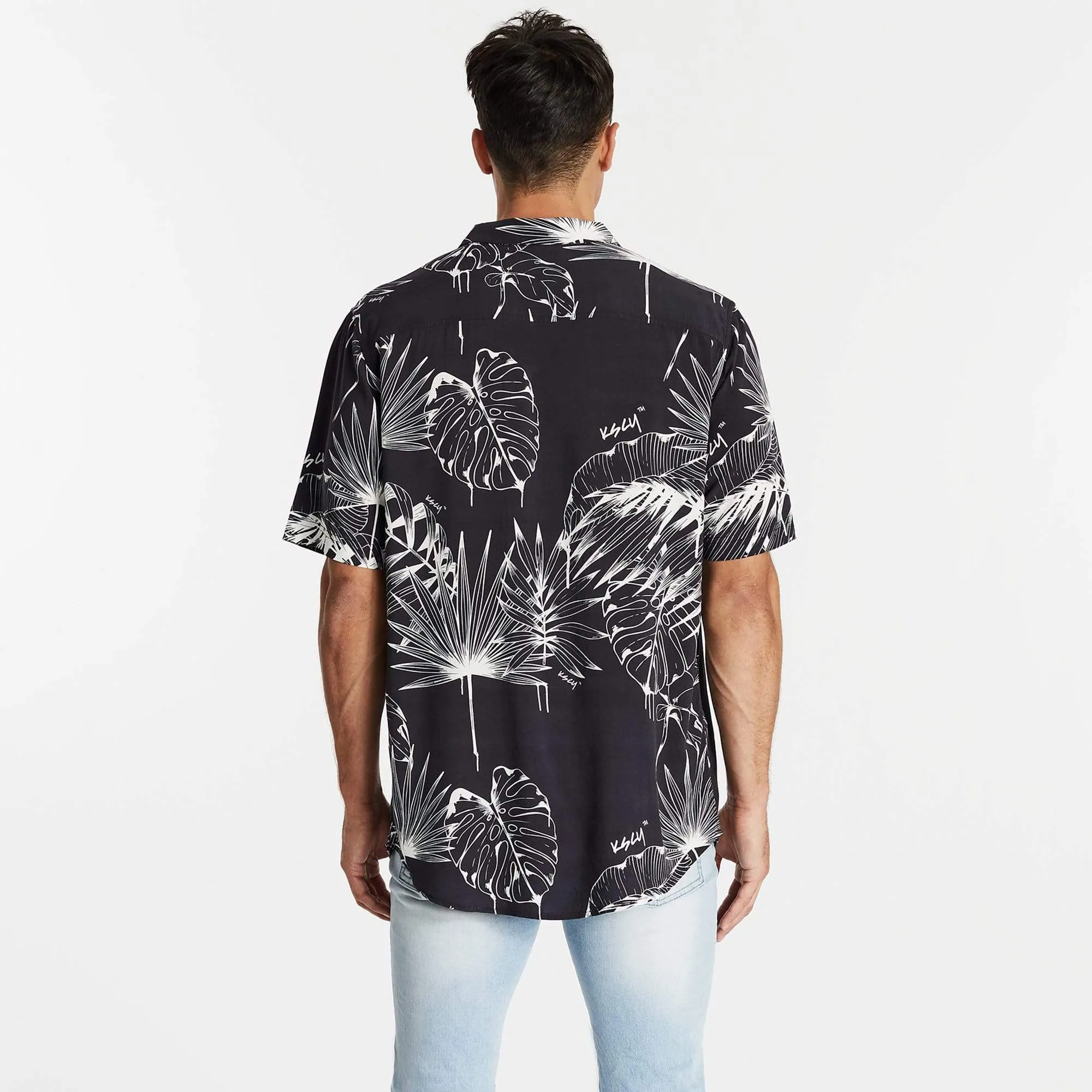 KISS CHACEY Mens Bad Lands Relaxed Short Sleeve Shirt - Black Print