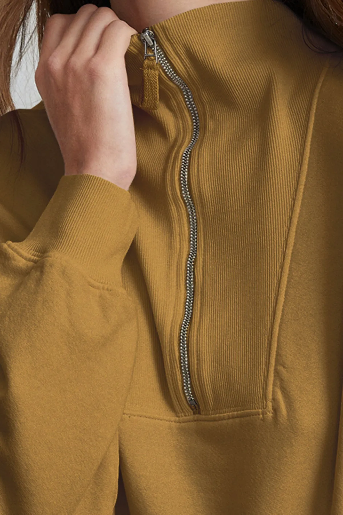 NILLY MOCK NECK ZIP SWEATSHIRT