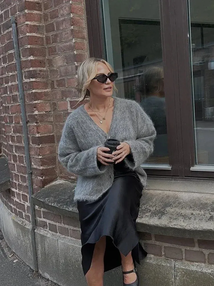 Women's Fashion Grey Single Breasted Knit Cardigan V-neck Long Sleeve